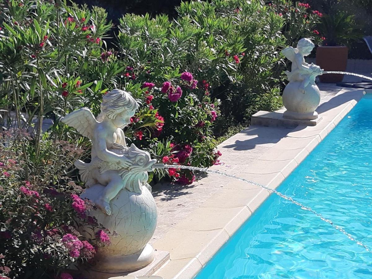 Les Chambres Manon - Piscine, Spa, Tennis Belcodene Экстерьер фото